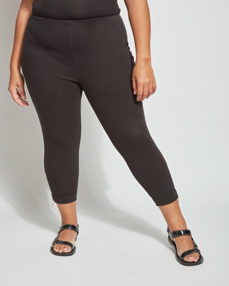 Front of a model wearing a size 1X Laila Denim Crop Legging in Black by Lysse New York. | dia_product_style_image_id:284522